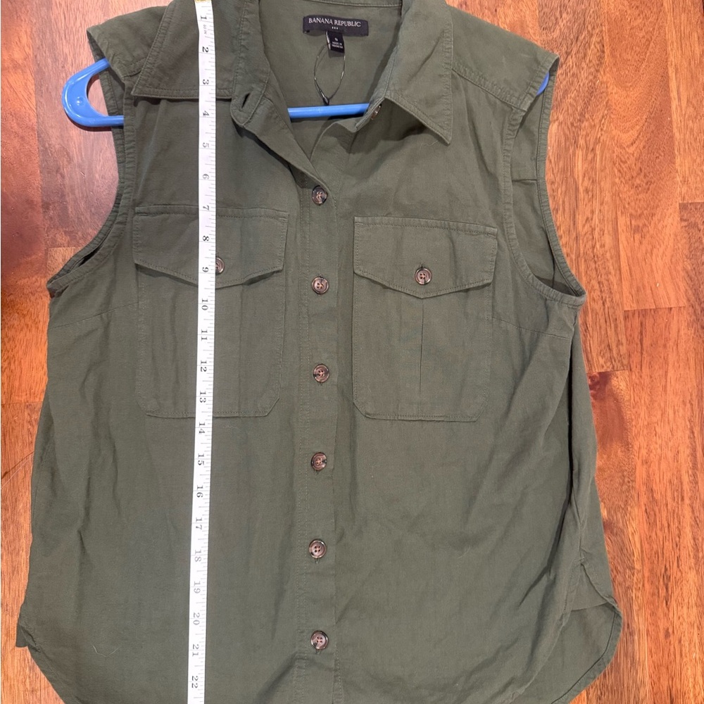 Banana Republic Olive Green Sleeveless Button-Up Shirt